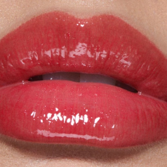 💋 TALENTED a MAC LIPGLASS AIR NON-STICKY GLOSS. RETAIL $25.**NEW IN THE BOX. - Picture 1 of 12